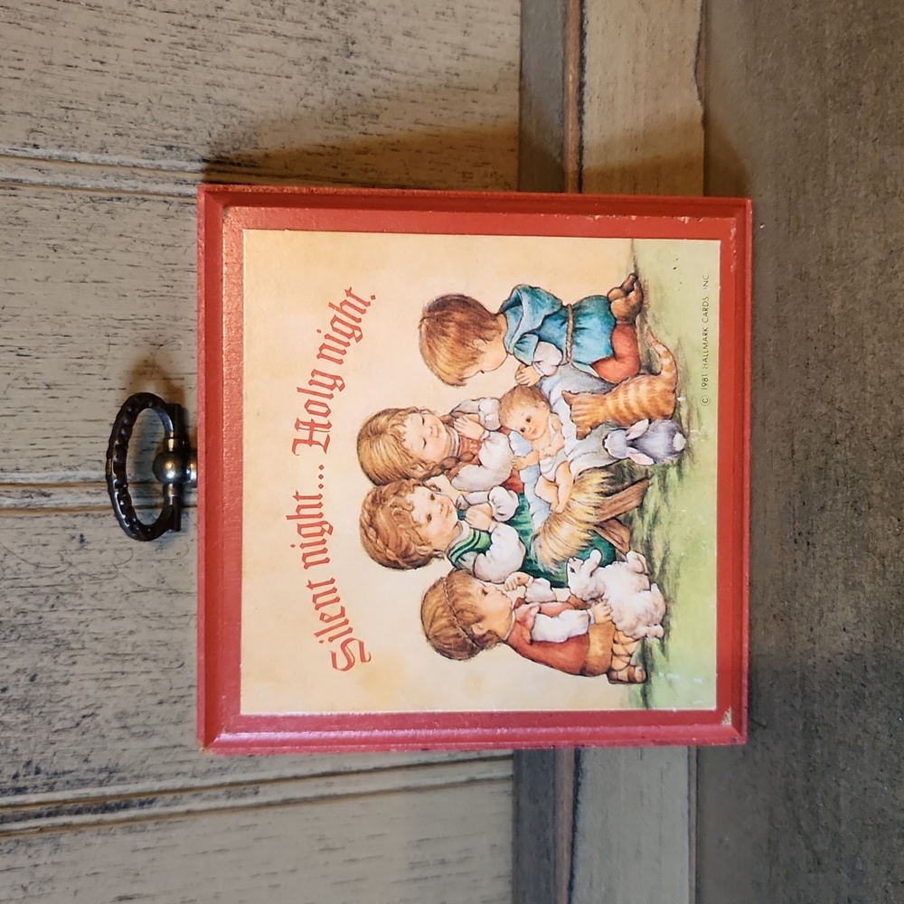Vintage 1981 Hallmark Christmas Hanging Plaque